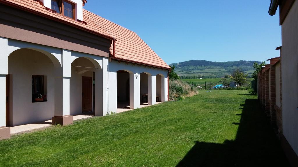 Penzion Dolní Dunajovice Dış mekan fotoğraf
